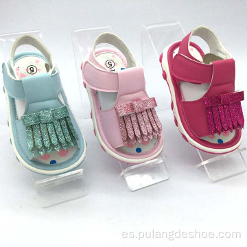 lindo bebé niña pu zapatos sandalias